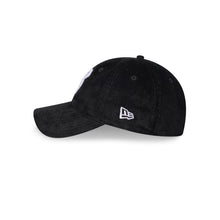 Load image into Gallery viewer, BULLDOGS NEW ERA 920 LIMITED EDITION CORD CAP NEW ERA