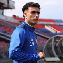 Load image into Gallery viewer, NEWCASTLE JETS FC 25/26 PLAYER MIDLAYER NEW BALANCE