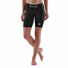 Load image into Gallery viewer, SKINS SERIES 1 WOMENS HALF TIGHTS The Big Outlet Store
